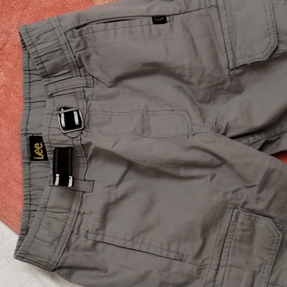 Brand new Lee cargo shorts